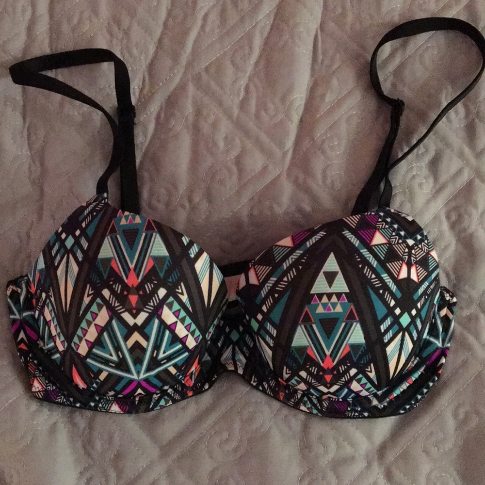 PINK✨Lightly Lined Everyday Bra